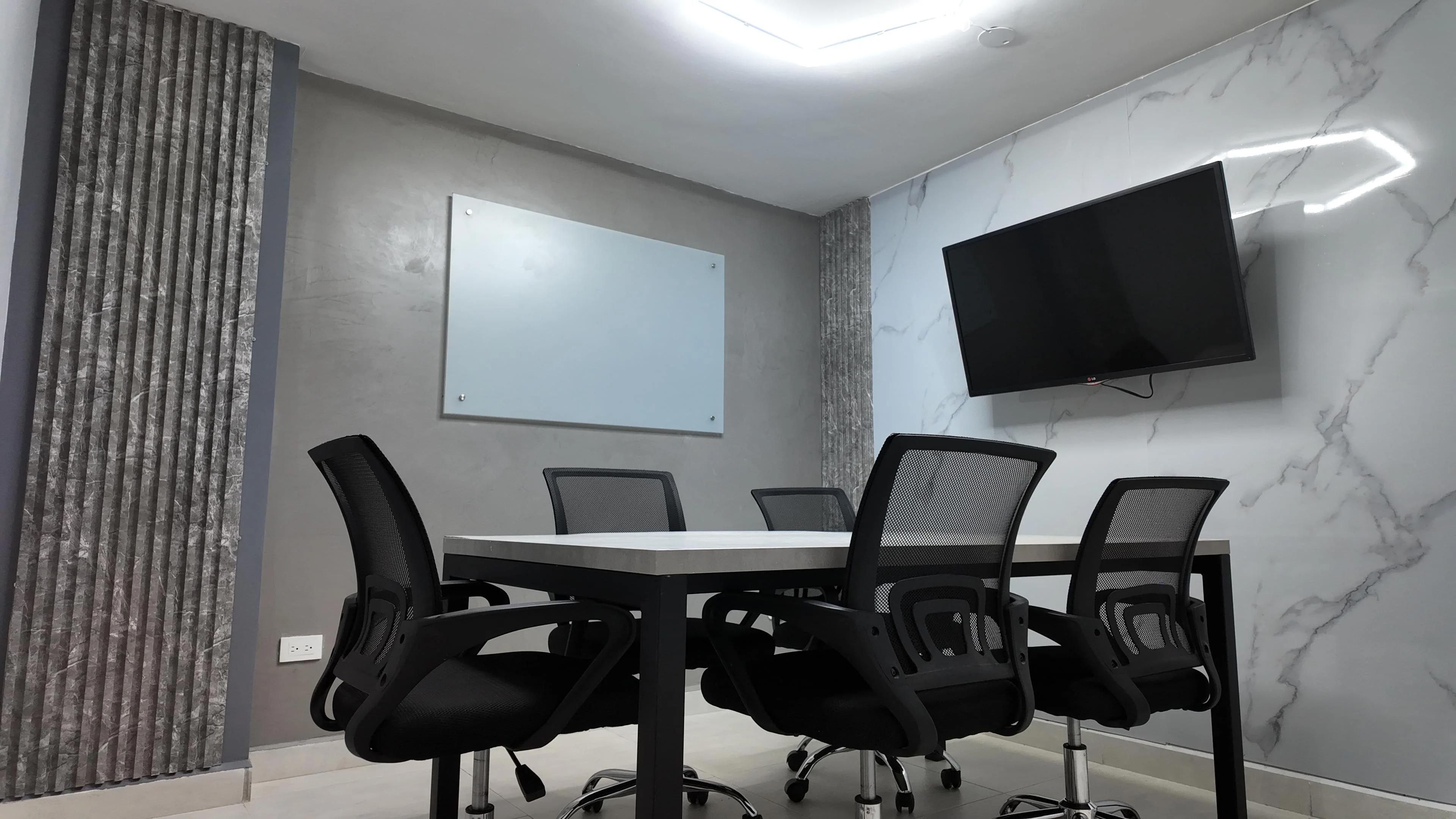 OFICINA PRIVADA 2